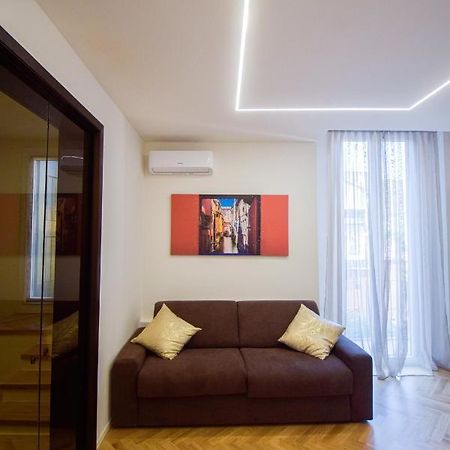 Sibilla Suite Apartment - Via Piella 14 بولونيا المظهر الخارجي الصورة