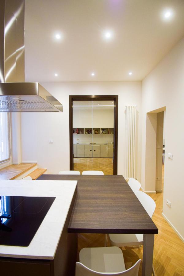 Sibilla Suite Apartment - Via Piella 14 بولونيا المظهر الخارجي الصورة