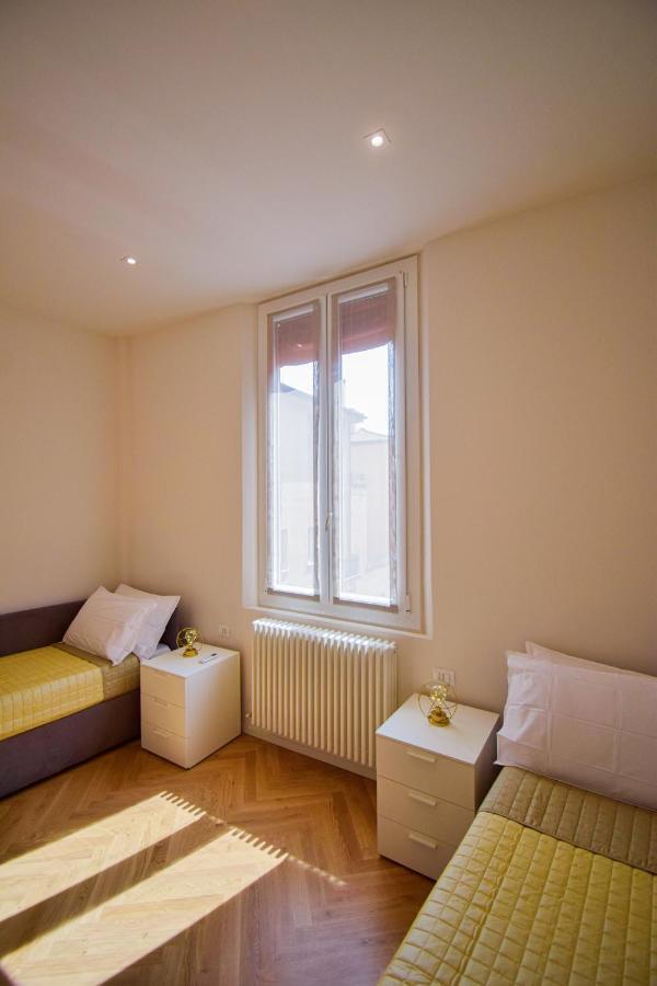 Sibilla Suite Apartment - Via Piella 14 بولونيا المظهر الخارجي الصورة