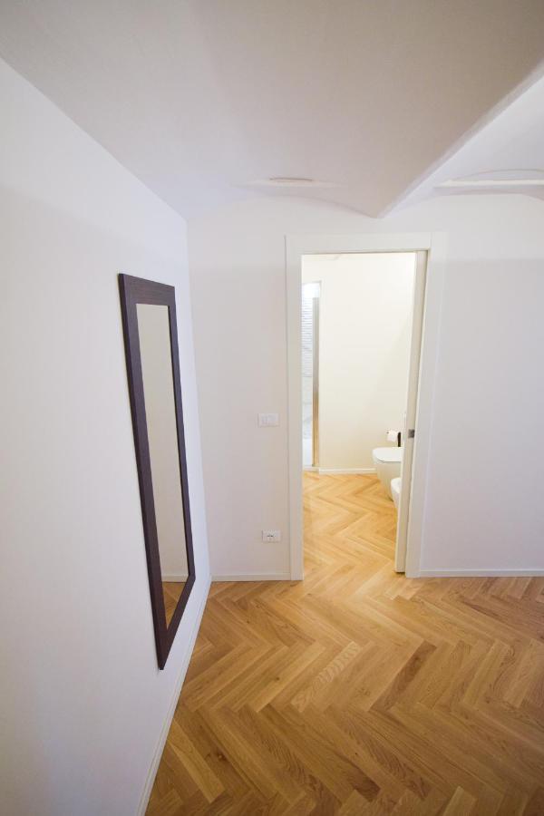 Sibilla Suite Apartment - Via Piella 14 بولونيا المظهر الخارجي الصورة